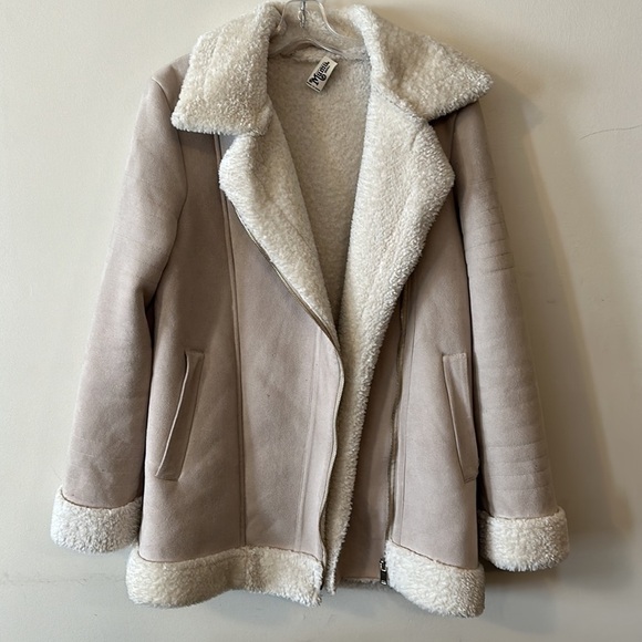 SHOW Me Your Mumu Calgary Coat in Horchata Faux Suede Cream Shearling - Picture 12 of 14